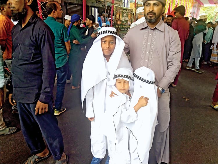 बांकुड़ा में हर्षोल्लास के साथ मनी ईद