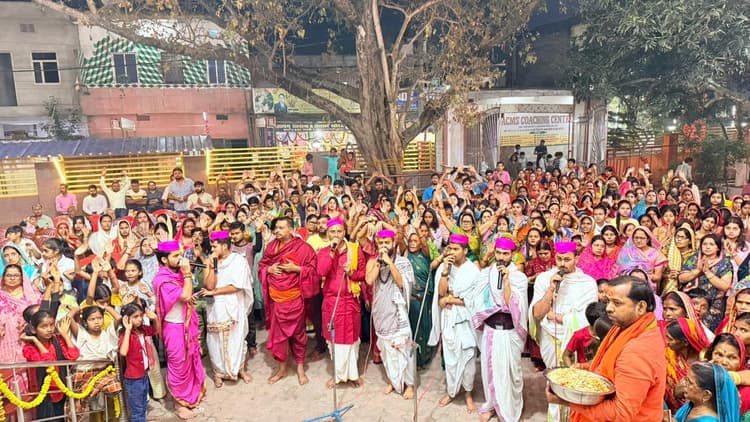 नवरात्रा के पांचवें दिन मां स्कंदमाता की हुई पूजा-आराधना