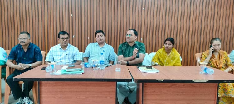 जनहित से जुडे मामले में लापरवाही स्वीकार नहीं: एसडीएम