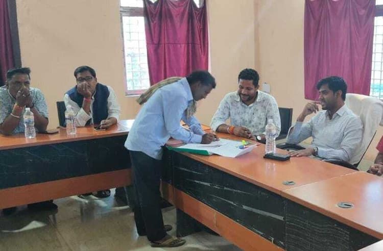 विभिन्न कार्यों व सेवाओं के लिए सिंहेश्वर मंदिर न्यास की डाक प्रक्रिया संपन्न