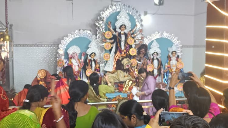 चैत्र नवरात्रि की अष्टमी पर हुई महागौरी की आराधना