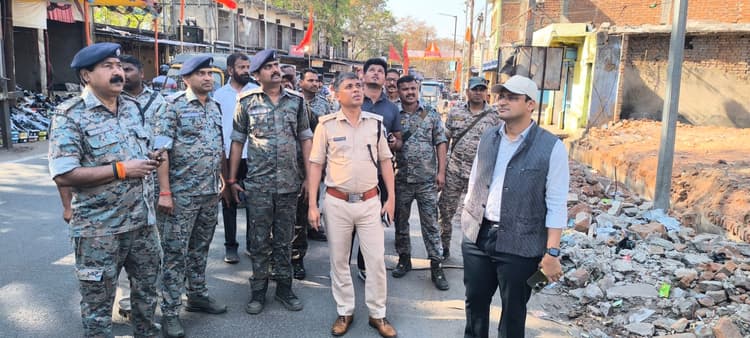 Giridih News :शहर में चप्पे-चप्पे पर तैनात रहेगी पुलिस