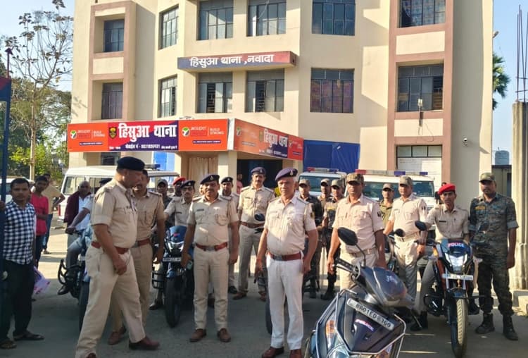 रामनवमी पर्व को लेकर फ्लैग मार्च