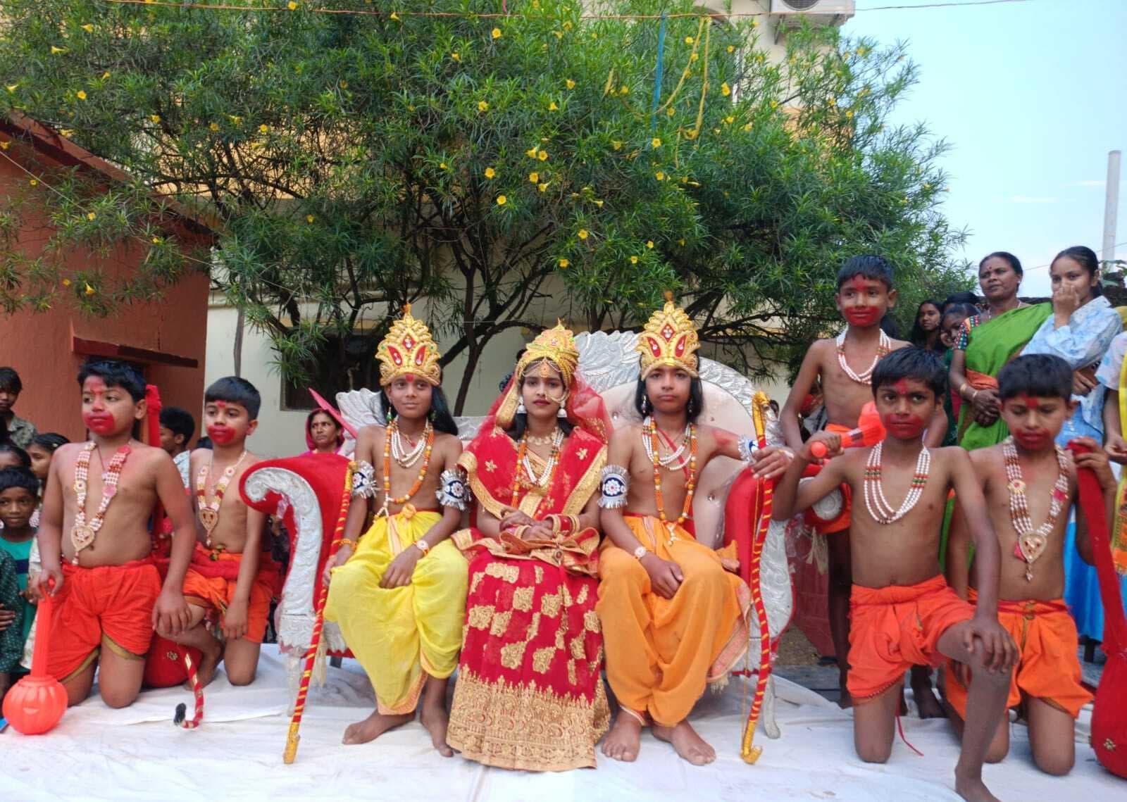 मैक्लुस्कीगंज में रामनवमी धूमधाम से मनी