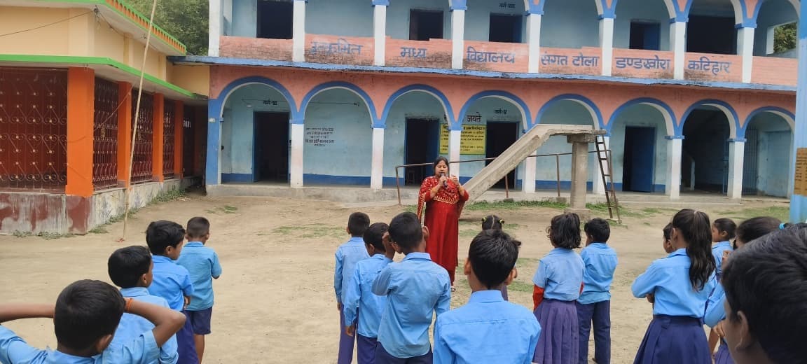 मस्तिष्क ज्वर से बचाव को लेकर छात्र-छात्राओं को किया जागरूक