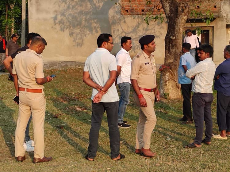 रिटायर्ड बीएसएफ कर्मी के घर धावा बोलकर लूटेरों ने लाखों रुपये के जेवरात लूटे