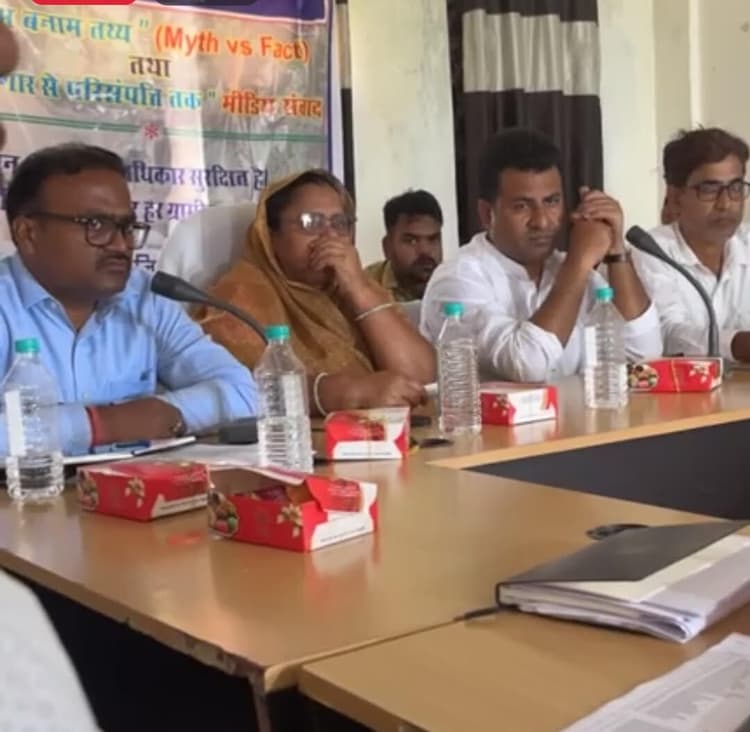 पंसस की बैठक में विकास योजनाओं की समीक्षा