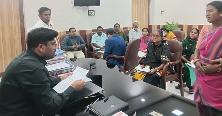 जन सुनवाई में किसी ने मांगा नल-जल योजना तो किसी ने नया विद्युत कनेक्शन