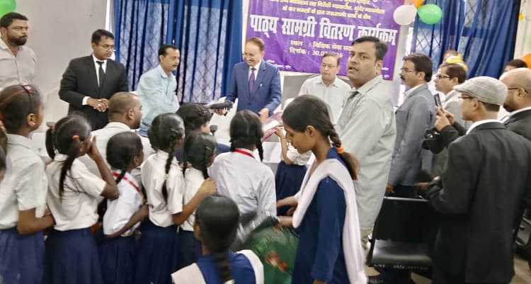 निरीक्षी न्यायाधीश ने कोर्ट, मंडलकारा, ऑब्जर्वेशन होम व जेजेबी का किया निरीक्षण, दिये कई निर्देश