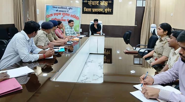 रफ ड्राइविंग करने वाले चालकों को चिह्नित कर सख्त कार्रवाई करें : डीएम