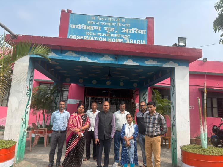 डीएलएसए सेक्रेटरी ने जाना बंदियों का हाल