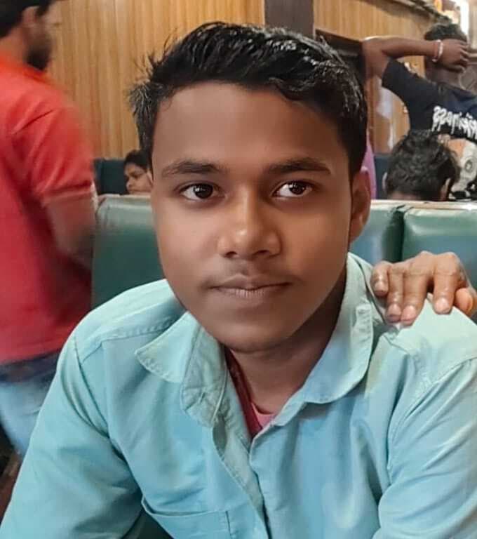 रजौन में छात्र से ज्यादा छात्राओं का रहा दबदबा