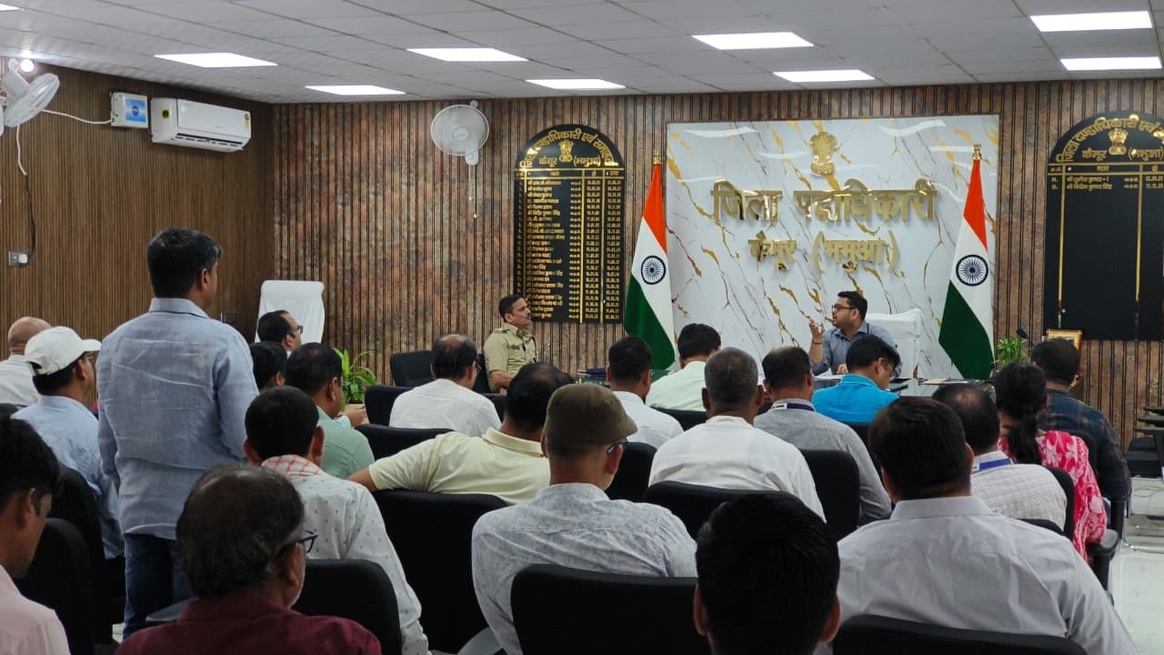 गैस वितरण में लापरवाही या कालाबाजारी पर होगी सख्त कार्रवाई