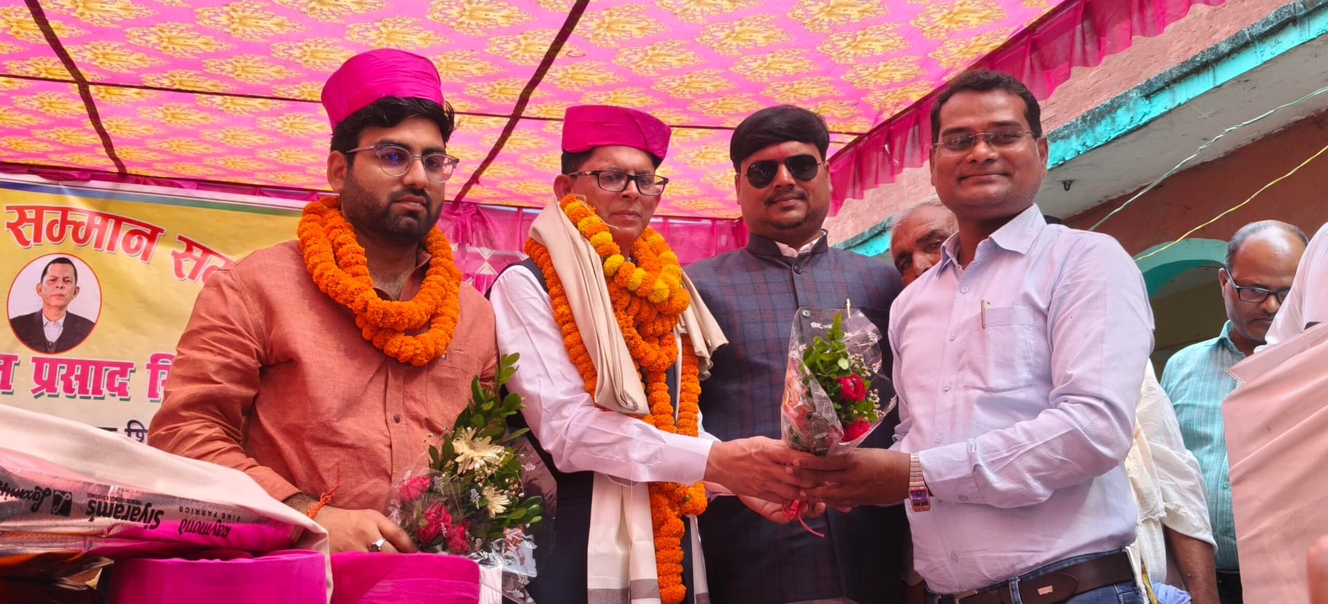 स्थानांतरित बीईओ को दी गयी विदाई, नये का हुआ स्वागत