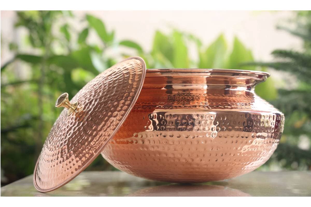 किचन में मौजूद इन चीजों से साफ करें तांबे के बर्तन- लौट आएगी नई जैसी शाइन