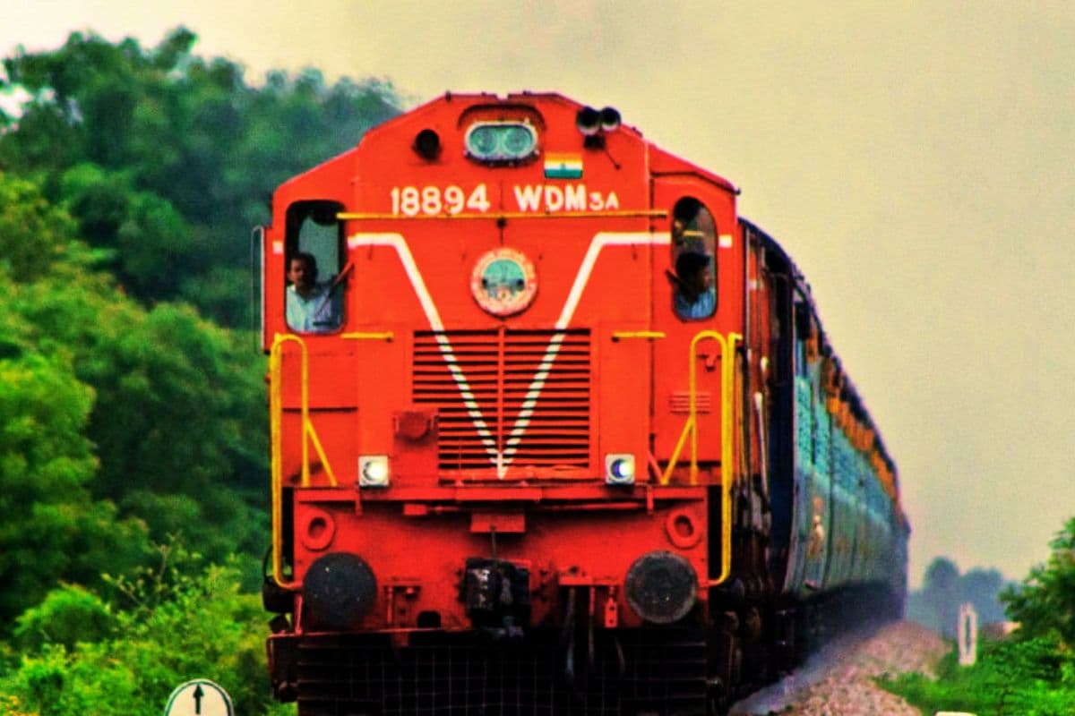 Trains Cancelled: दक्षिण पूर्व रेलवे ने 3 ट्रेनों को किया रद्द, मई तक प्रभावित रहेंगी ट्रेनें