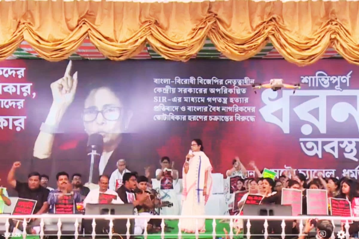 बंगाल के युवाओं के लिए खुशखबरी! आज से ही मिलेगा युवा साथी योजना का लाभ, ममता बनर्जी का ऐलान