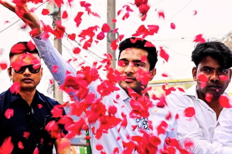 अभिषेक बनर्जी बोले- कांग्रेस को वोट से भाजपा को फायदा, ममता बनर्जी ने अकेले लड़ी SIR की लड़ाई