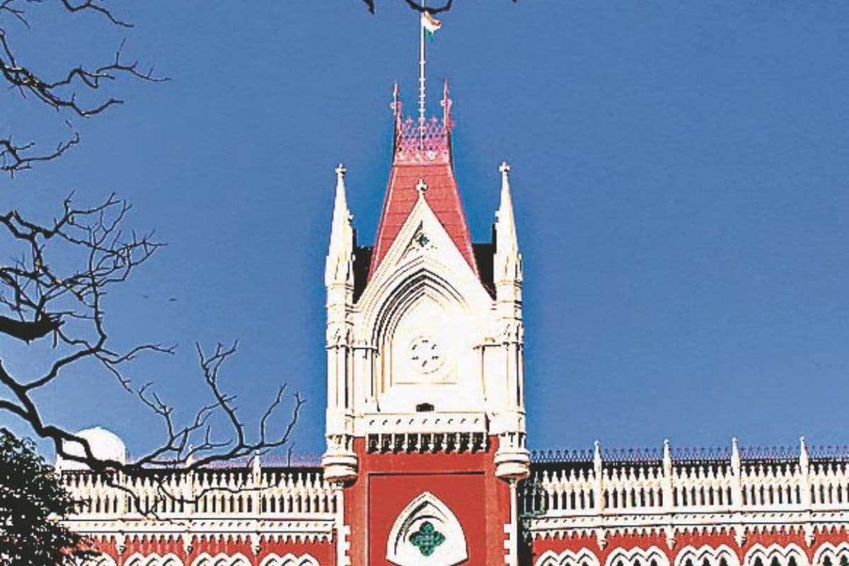 वोटिंग से पहले बंगाल सरकार को हाईकोर्ट ने क्यों लगायी फटकार, अधिकारी पर 25 हजार रुपए का जुर्माना लगाया, जानें पूरा मामला