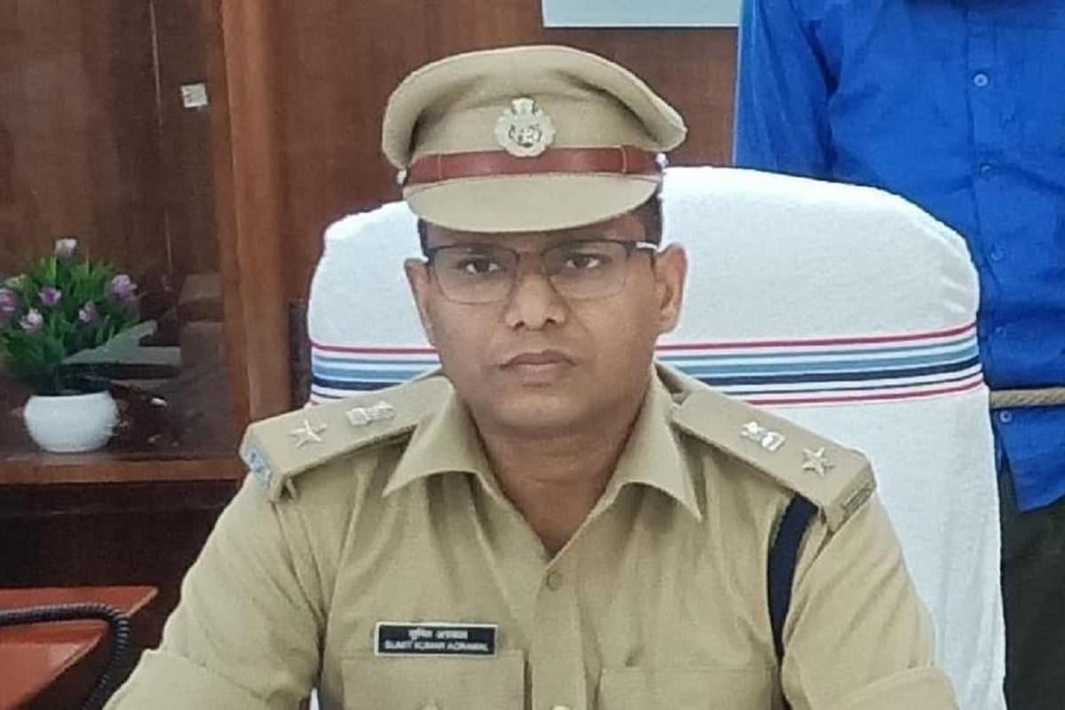 झारखंड हाईकोर्ट में सशरीर पेश हुए चतरा एसपी सुमित अग्रवाल, हैबियस कॉर्पस में हुई सुनवाई