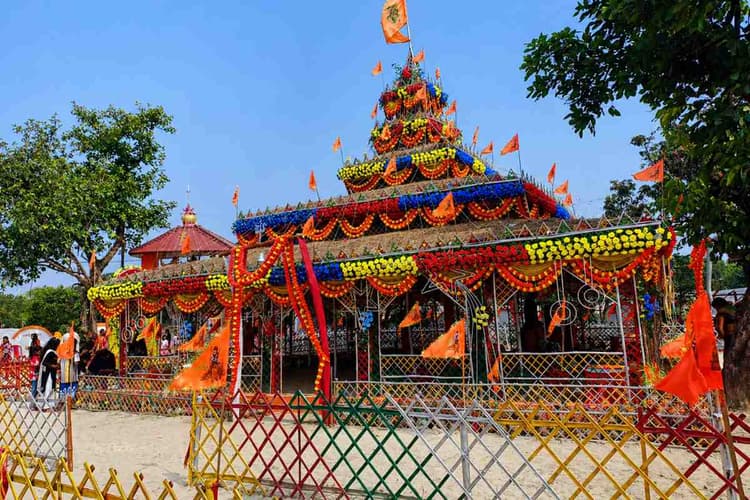 Darbhanga: तिलकेश्वर महादेव मंदिर में भव्य महारुद्र यज्ञ, शिवमय हुआ इलाका