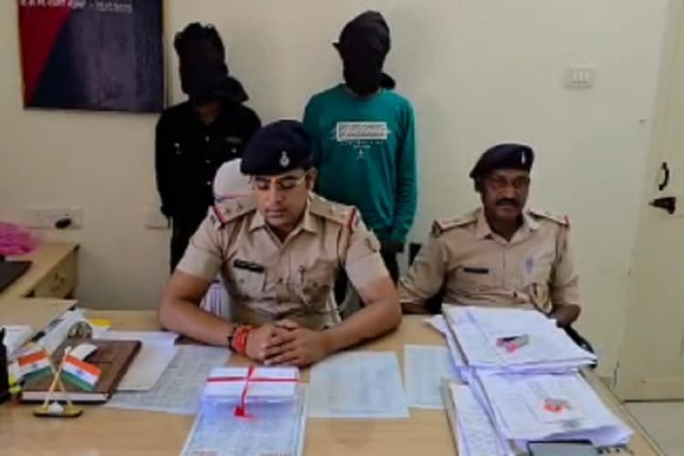 दुमका के मसलिया में साइबर अपराध का खुलासा, दो युवक गिरफ्तार