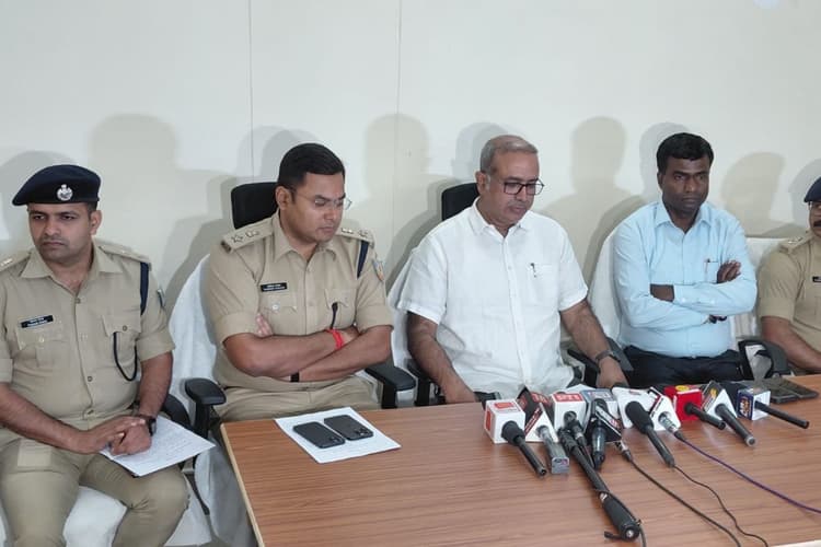 उत्पाद सिपाही परीक्षा पास कराने के लिए 15 लाख में हुई थी डील, रांची पुलिस ने मास्टर माइंड समेत 164 को भेजा जेल