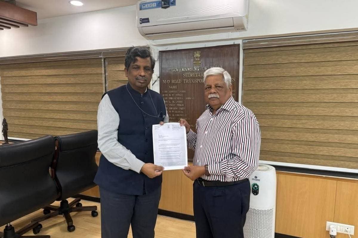 गढ़वा की सड़कों की बदलेगी सूरत, सांसद ने परिवहन सचिव से की फोरलेन परियोजनाओं की मांग