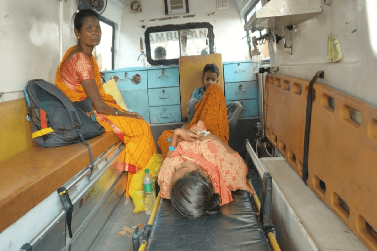 गुमला में जेठ ने छोटे भाई की पत्नी के पेट पर मारी लात, गर्भ में पल रहे दो जुड़वा मासूमों की मौत