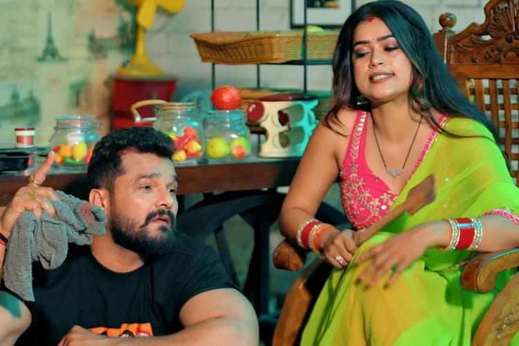 ट्रेंडिंग स्टार खेसारी लाल यादव का नया गाना रिलीज, ‘मेहरारू से केहू ना जीतल बा’ ने मचाई धूम