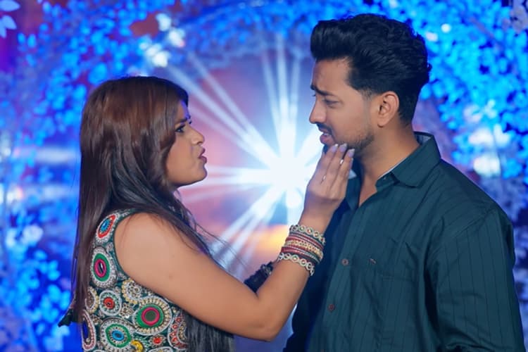 रिलीज होते ही छाया ‘छिलत नइखे’, खुशी कक्कड़ का गाना बना इंटरनेट सेंसेशन