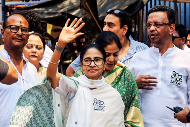 वोटर लिस्ट से नाम हटाये जाने के खिलाफ फिर कोर्ट जायेंगी ममता बनर्जी, BJP पर लगाये गंभीर आरोप