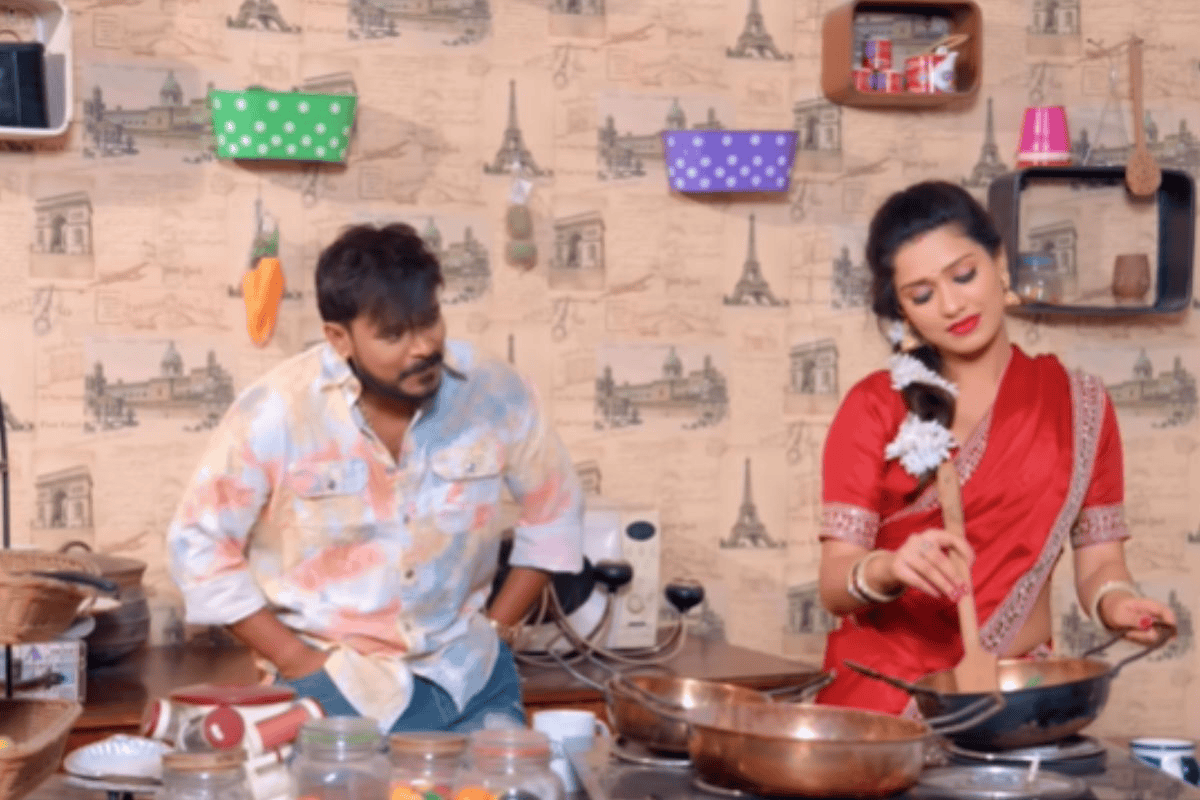 Pramod Premi Yadav New Bhojpuri Song Maja Paja Me