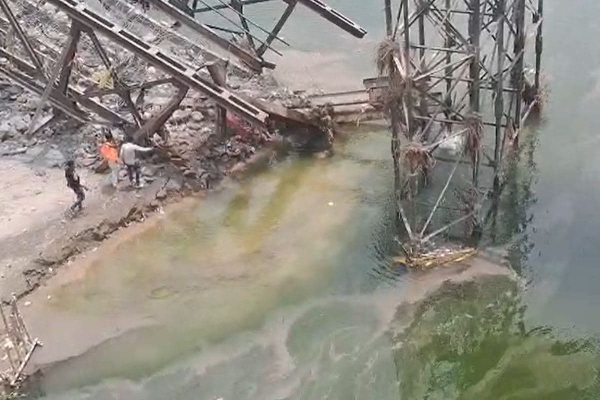 Samastipur News bridge demolition accident worker injured heavy railing fall