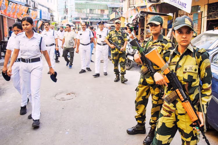 बंगाल चुनाव में 2407 कंपनी केंद्रीय बलों का महा-चक्रव्यूह, मुर्शिदाबाद और नंदीग्राम ‘सुपर सेंसिटिव’ जोन