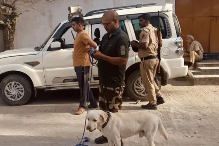 दरभंगा सोना लूटकांड जांच में धमाका, बेगूसराय में बम फटा, बिहार पुलिस के 5 जवान घायल