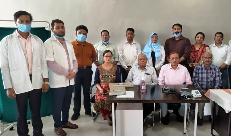 एनसीडी के स्टेट प्रोग्राम अधिकारी ने सदर अस्पताल में बने डे-केयर का किया निरीक्षण