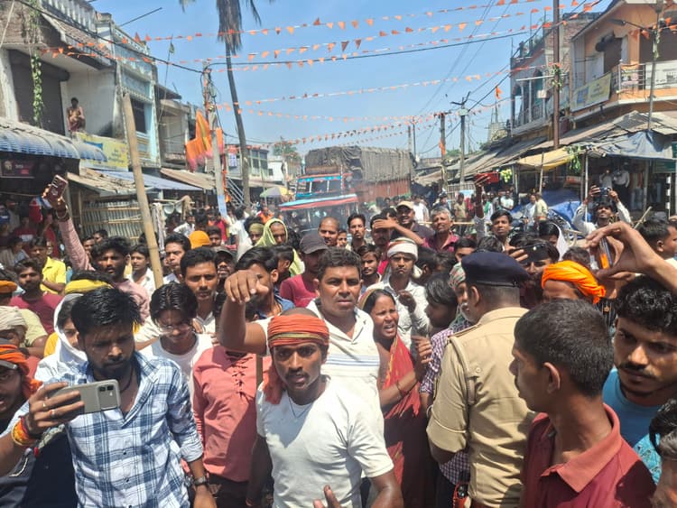 फलका पुलिस हिरासत में युवक की मौत, भड़के लोगों ने थाना में की तोड़फोड़ व सड़क जाम