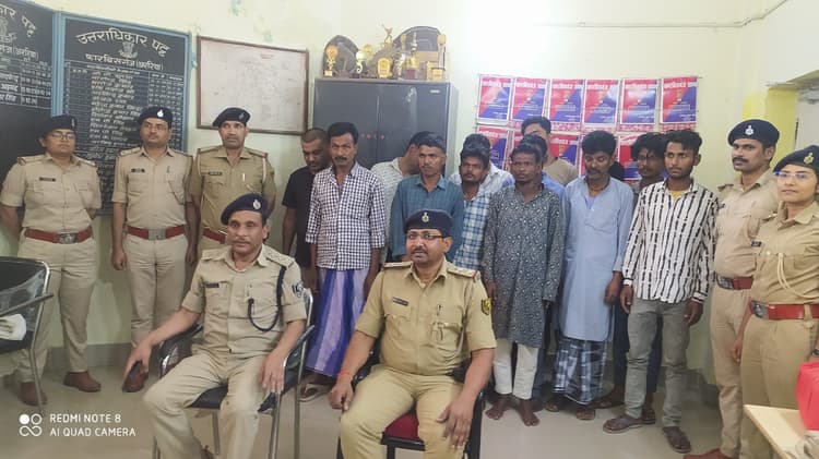 रेड लाइट एरिया से बरामद 16 महिलाओं व 13 पुरुषों को भेजा जेल