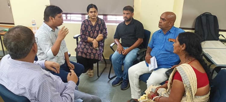 शिक्षक व अभिभावकों की बैठक छात्रों के सर्वांगीण विकास के लिए अत्यंत आवश्यक: प्राचार्या