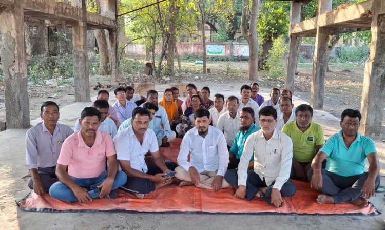 सीएम आवास घेराव में शामिल होंगे सहायक अध्यापक