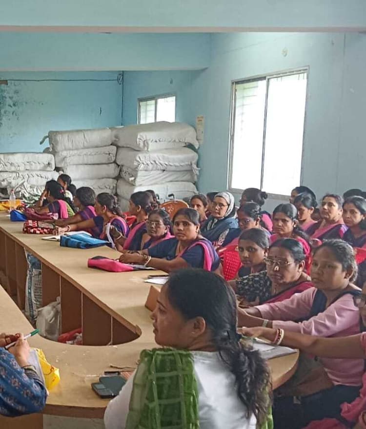 पोषण ट्रैकर एप में शत-प्रतिशत लाभार्थियों का पंजीयन सुनिश्चित करें : सीडीपीओ