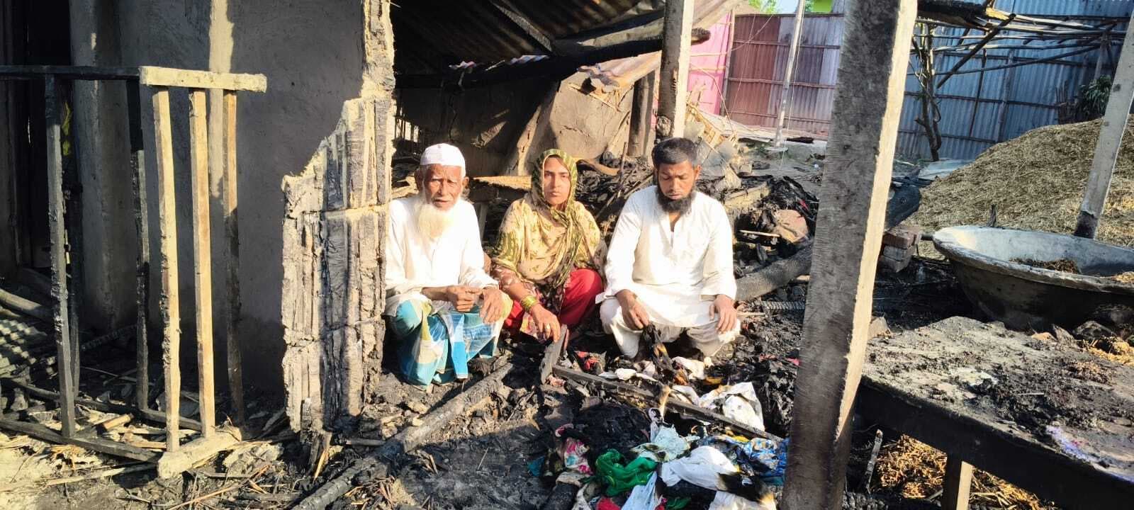 अगलगी में चार घर जले, लाखों का नुकसान