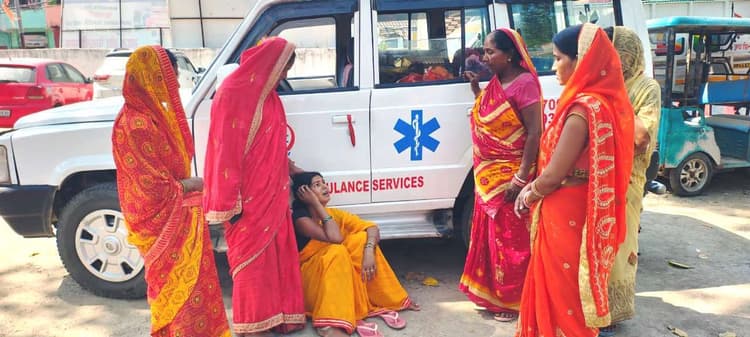 Bhagalpur news रेलवे ट्रैक पर मिला युवक का क्षत-विक्षत शव, हत्या की आशंका