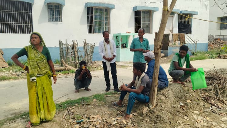 किशोर ने फंदे से लटक कर दे दी जान