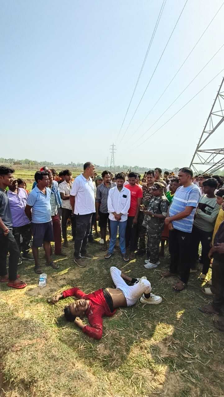 Giridih News :संदिग्ध परिस्थिति में खेत से युवक का शव बरामद