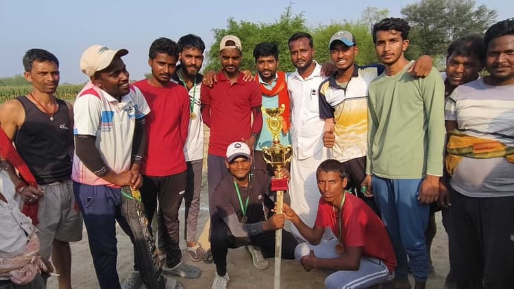 टी20 क्रिकेट टूर्नामेंट के फाइनल में शिशवा ने कुकरोन को हराया