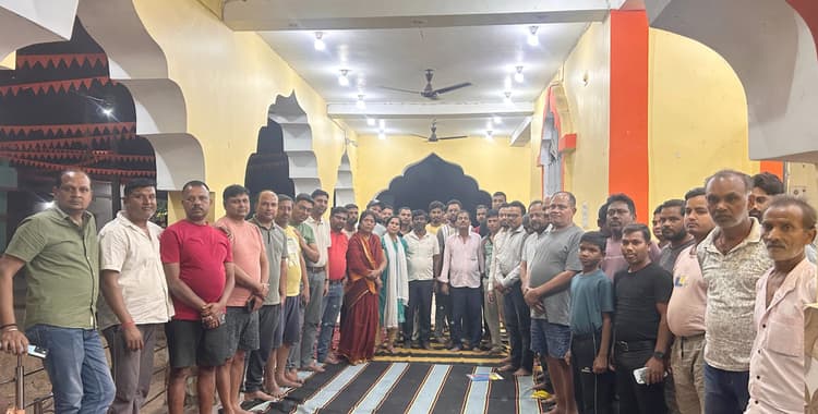 मॉडल कॉलेज का निर्माण थाना के समीप कराने की लोगों ने रखी मांग