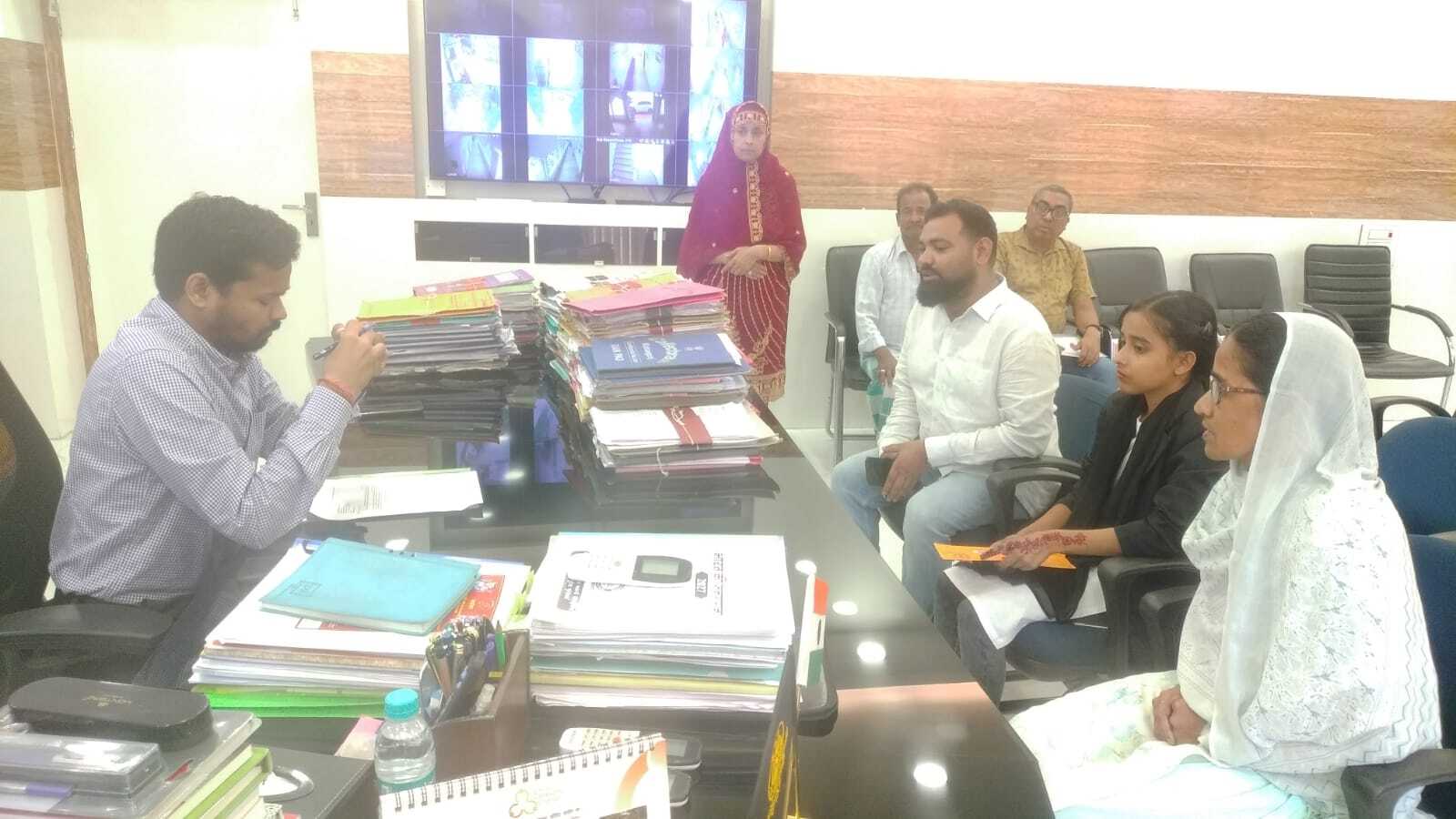 सोमवार व शुक्रवार को दफ्तर में रहें अफसर, शिकायतों का हो तुरंत निपटारा
