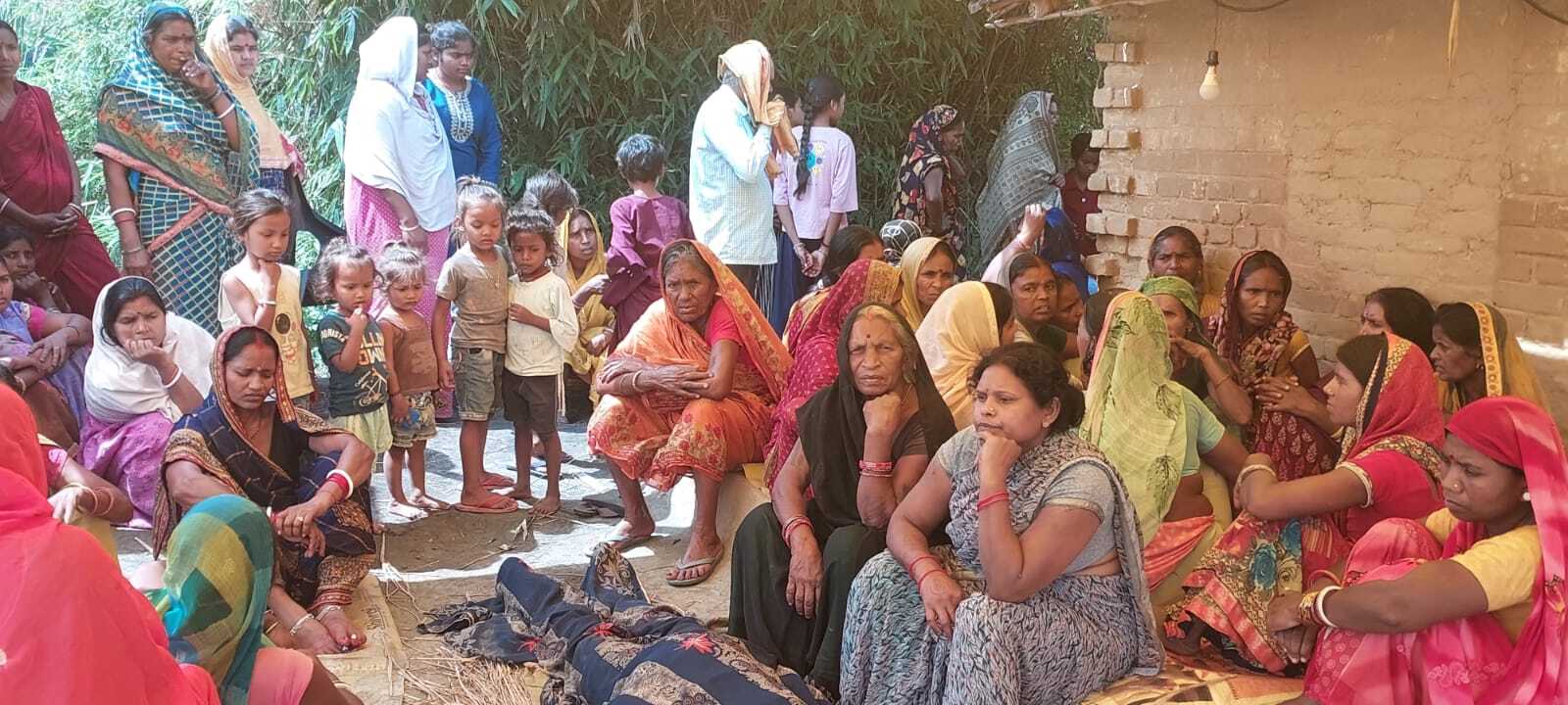 चार दिन दिन में दो महिलाओं की आकस्मिक मौत से सहमे ग्रामीण